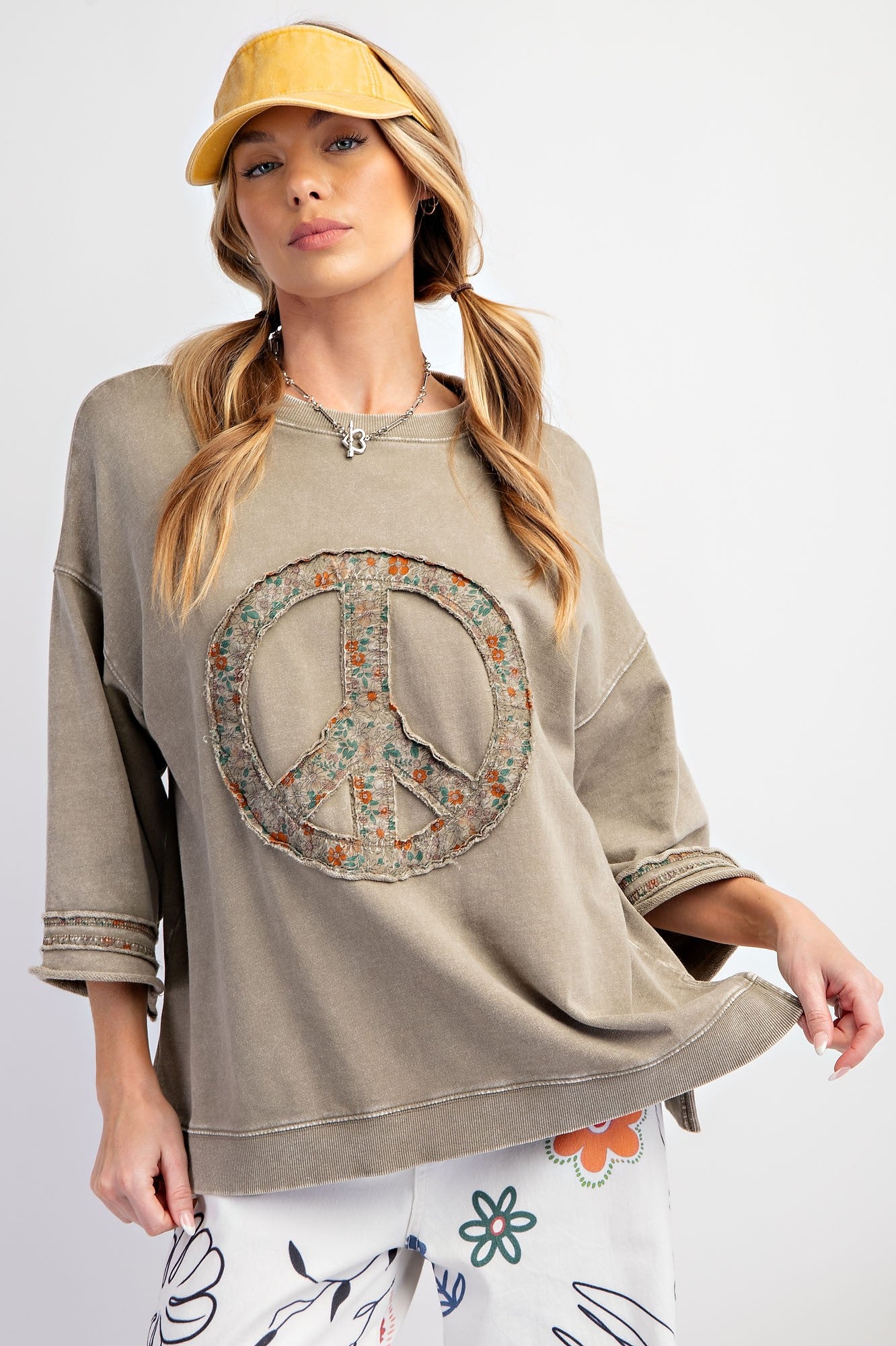 Easel Mineral Washed Terry Floral Peace Top