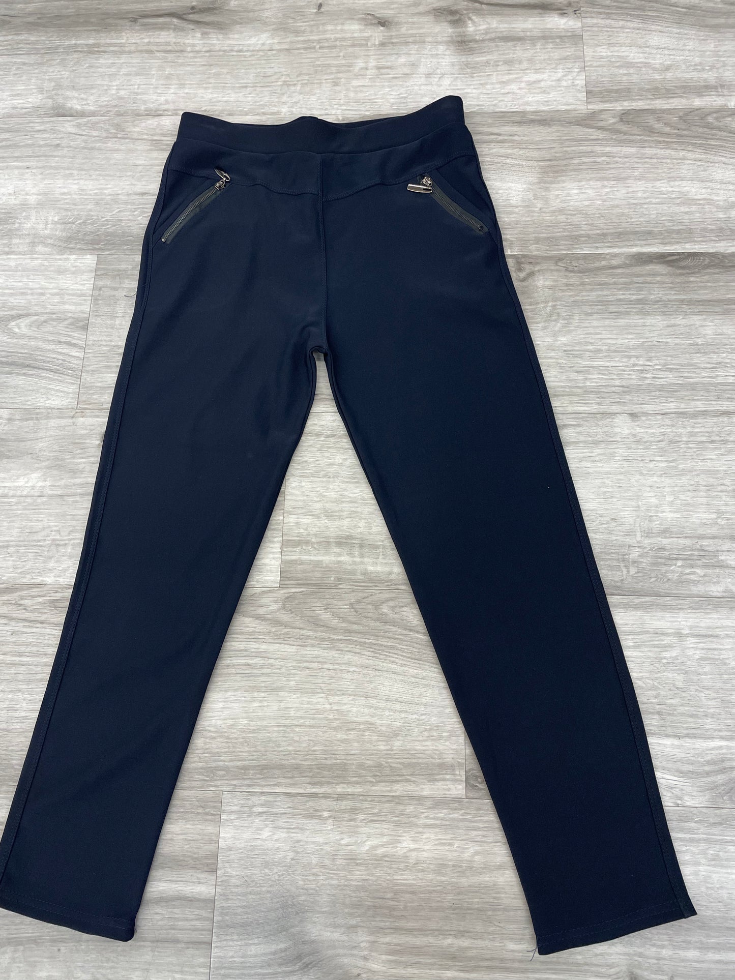 Coco + Carmen With Zipper Pockets Leggings