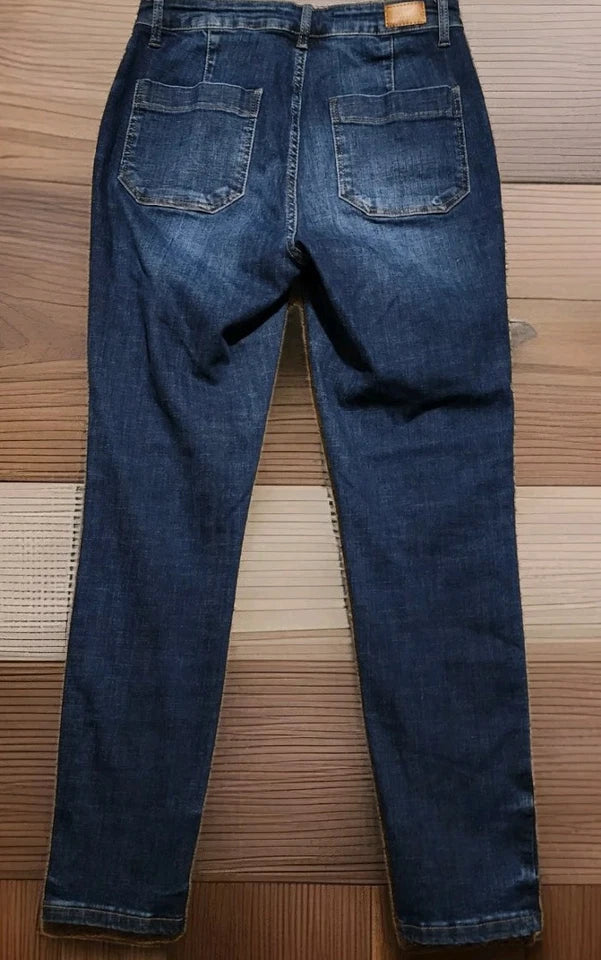 Judy Blue High Waist Front Pocket Button Jeans