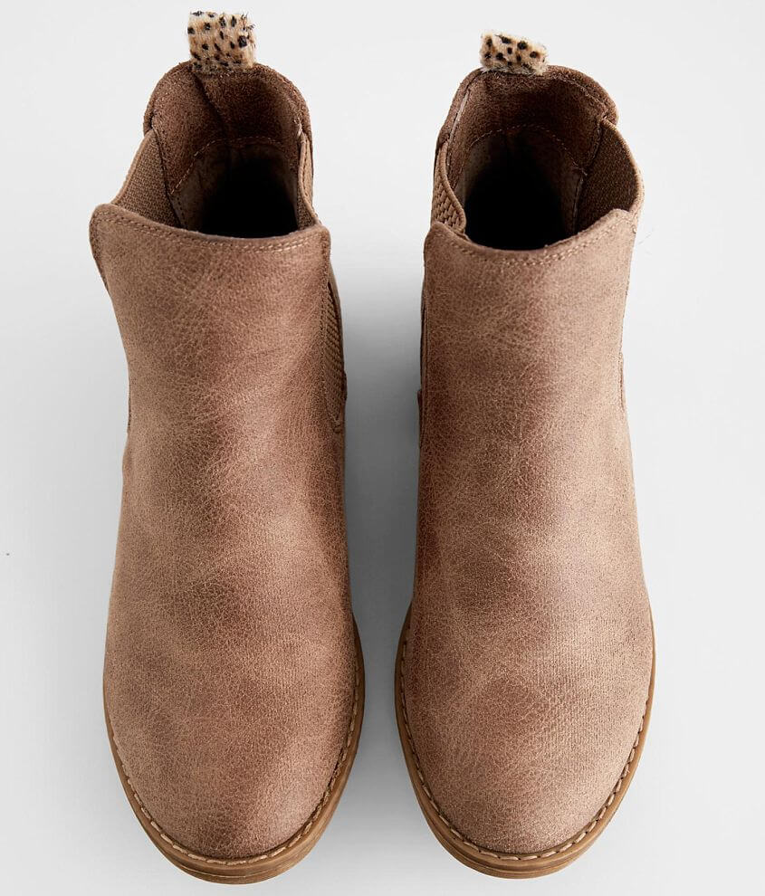 Very G Blake Chelsea Boot