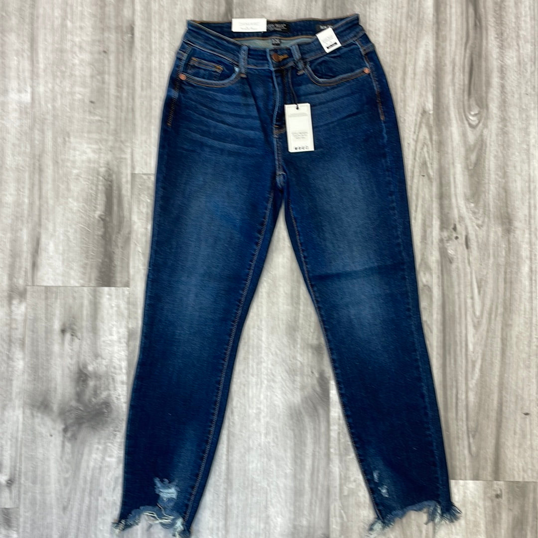 Judy Blue Midrise Destroyed Slim Fit Jean