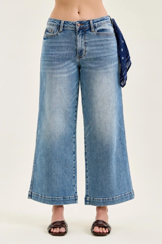 Judy Blue MR Ankle Wide W/Back Darts & Bandana Loop