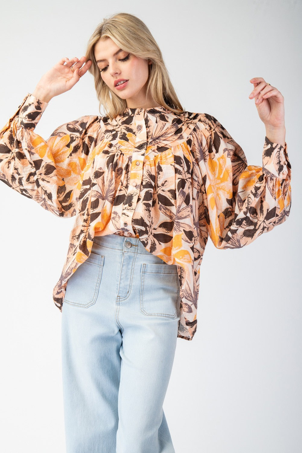 ee:some Printed  Button Down Bubble Sleeve Top