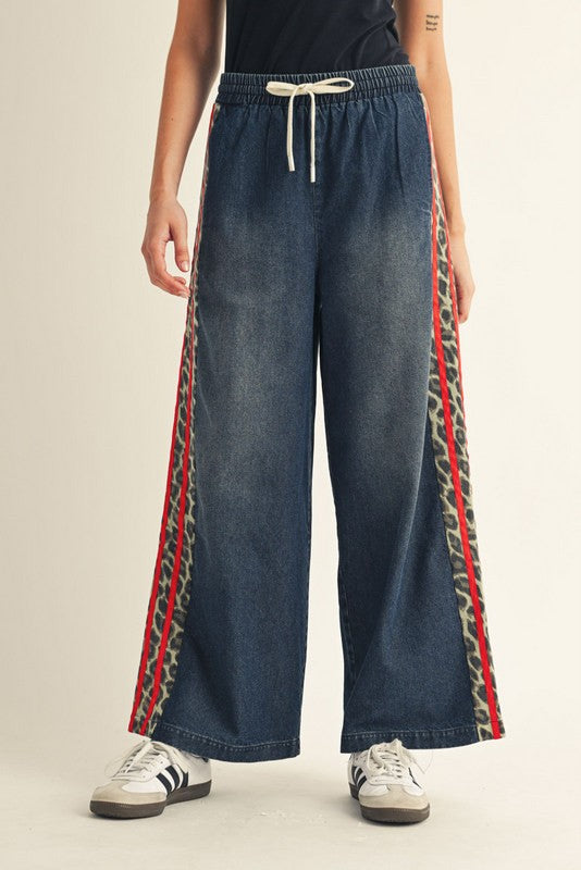 Jodifl Drawstring Wide Leg Leopard Side Denim Pants