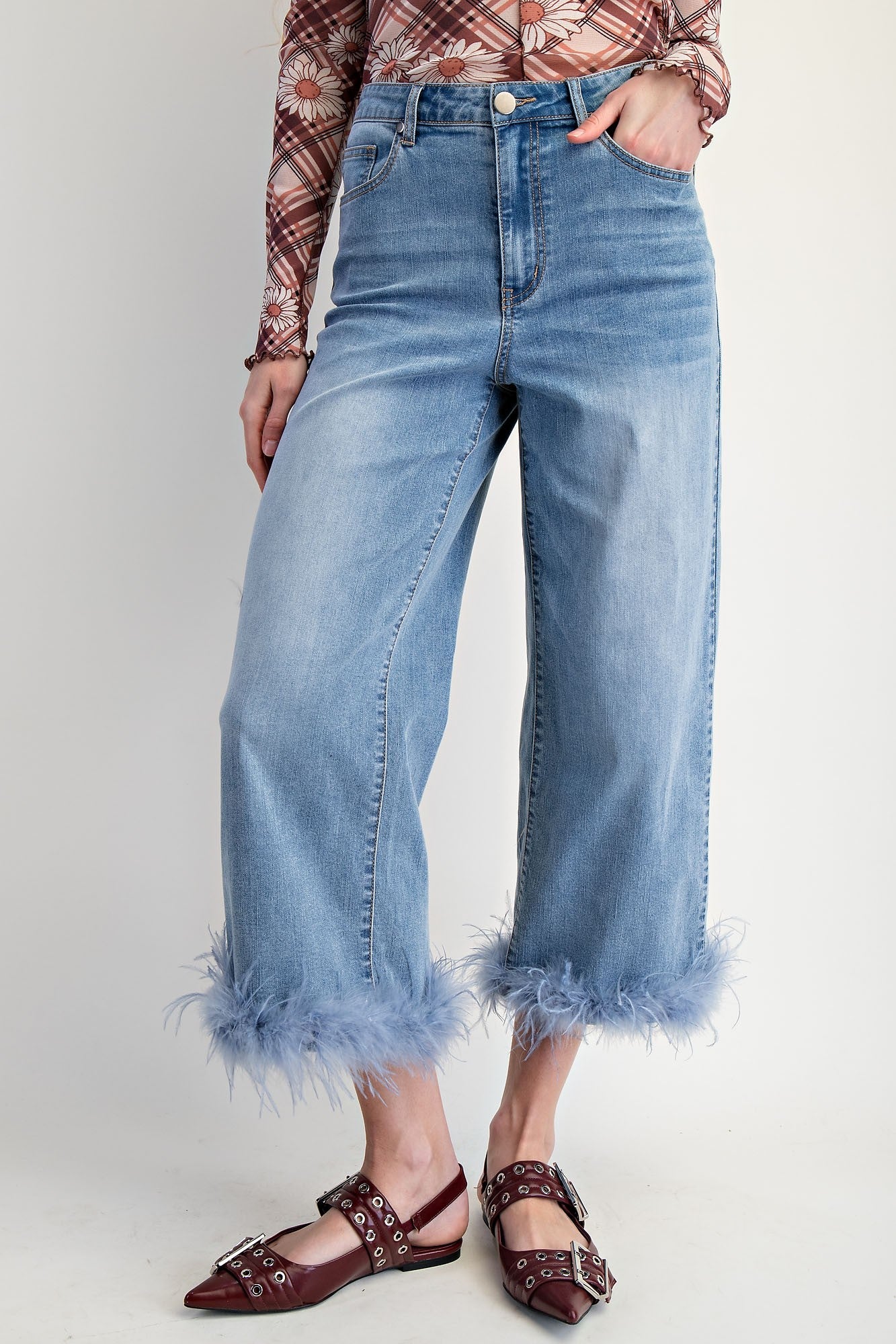 Easel Fur Bottom Hem Stretch Denim Pants