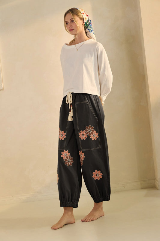 Oddi Relaxed Crop Oversized Patch Pocket Pants