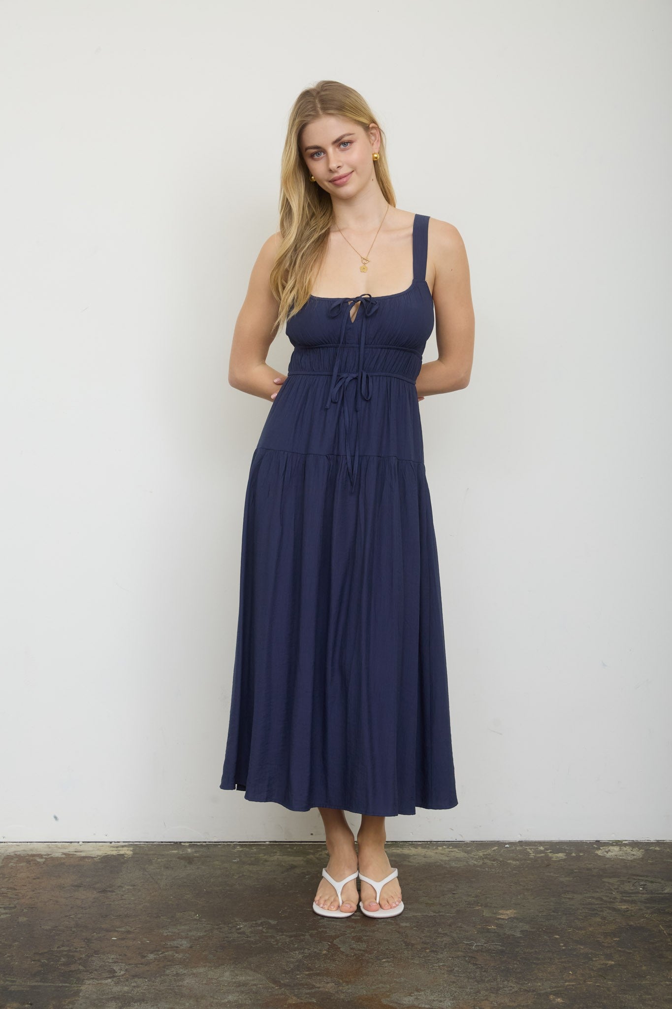 Blu Pepper Front Tie Keyhole Detail Sleeveless Midi