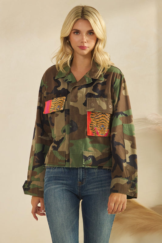 Veveret Camo Jacket With Tiger Print Contrast