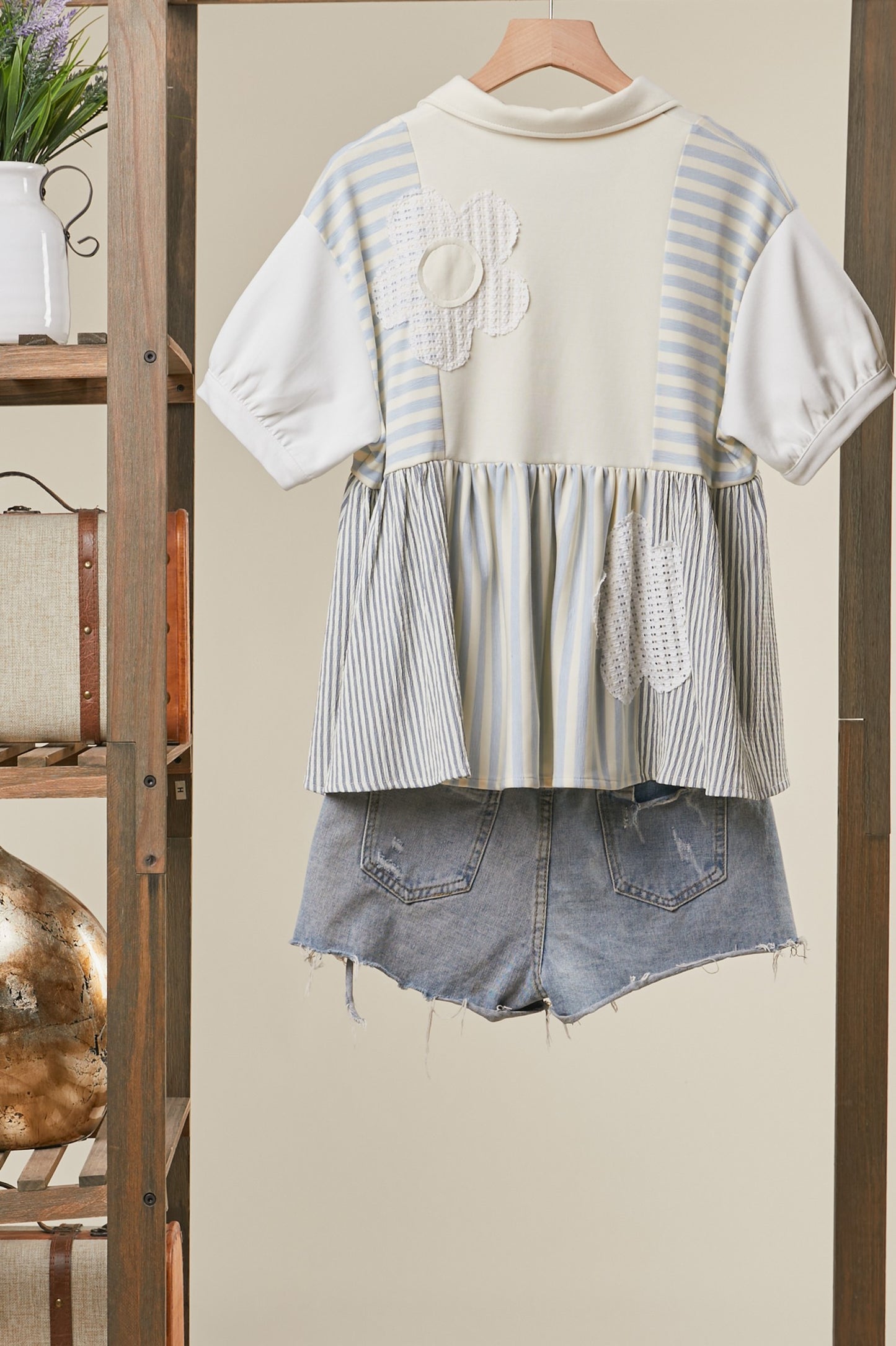 Mello Striped Shirt W/Lace Flower Detail