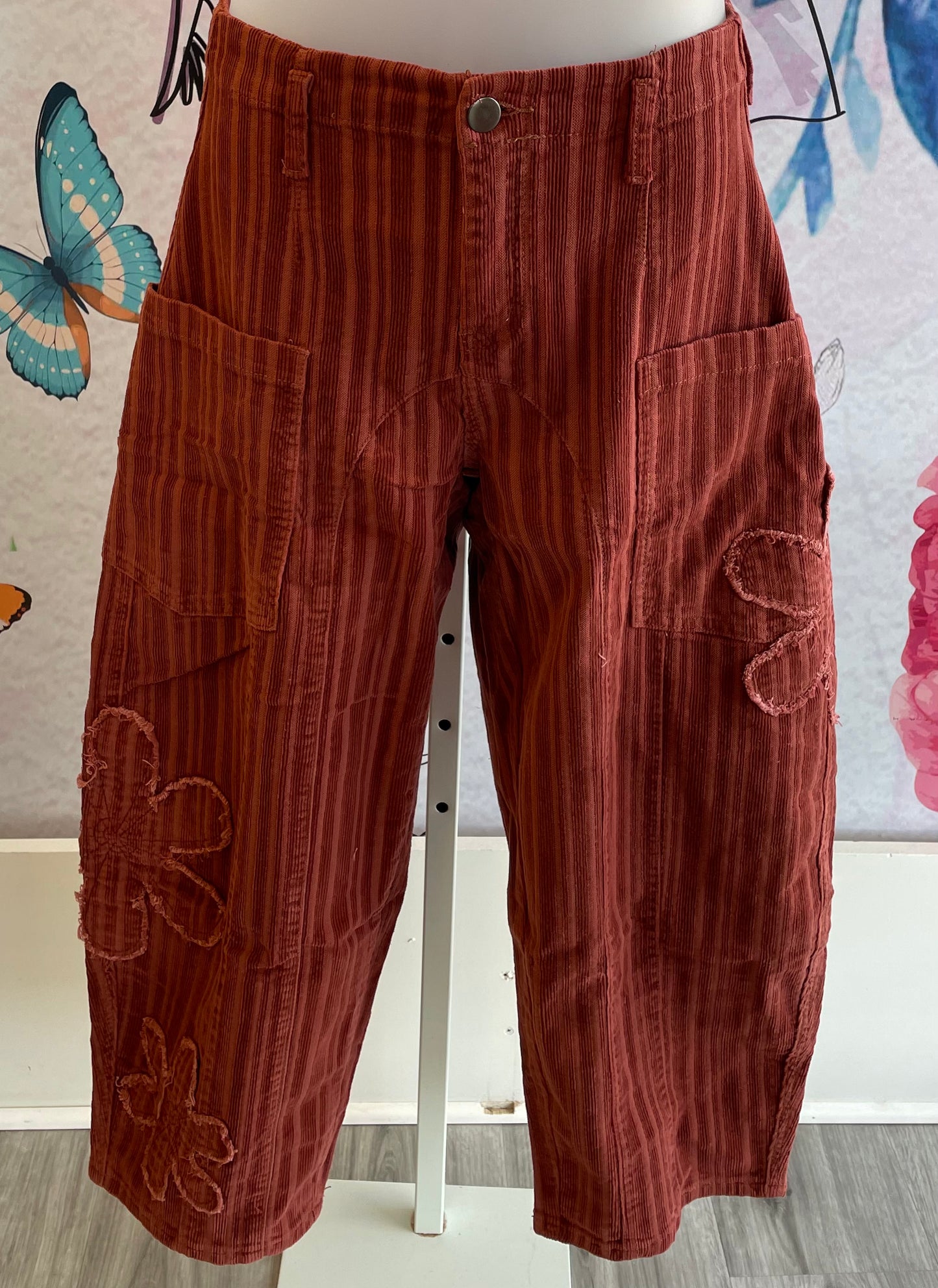 Easel Daisy Patch Corduroy Barrel Pants
