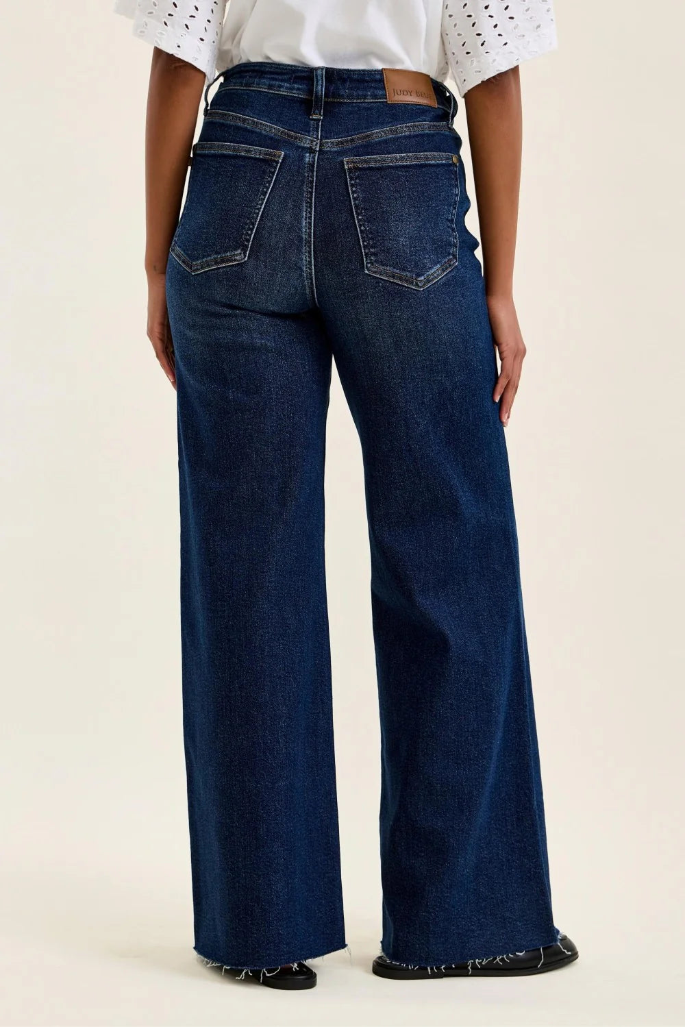 Judy Blue HW Retro Wide W/Adjustable WB Tabs + Raw Hem