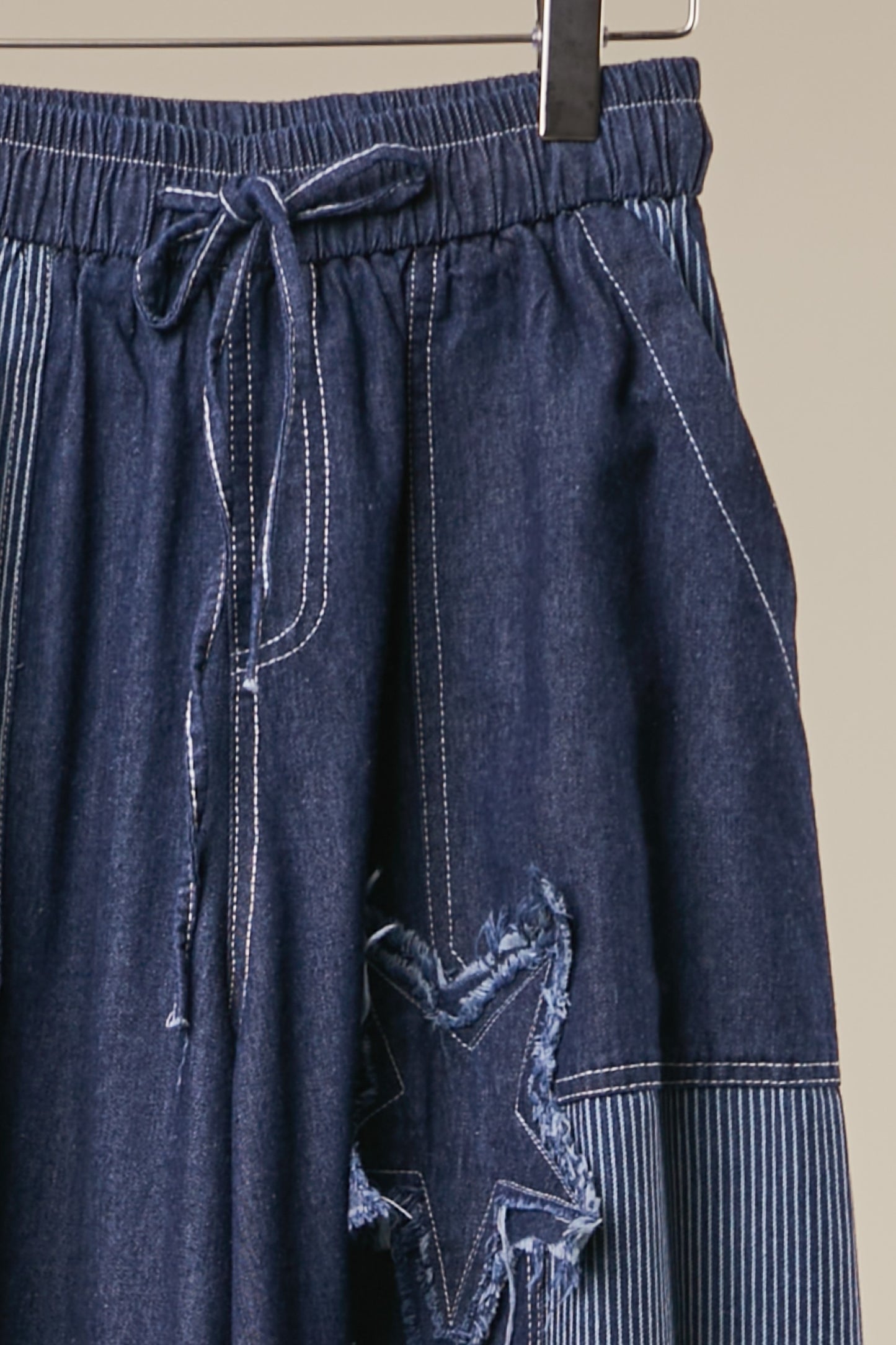 Mello Frayed Star Patch Denim Wide Pants