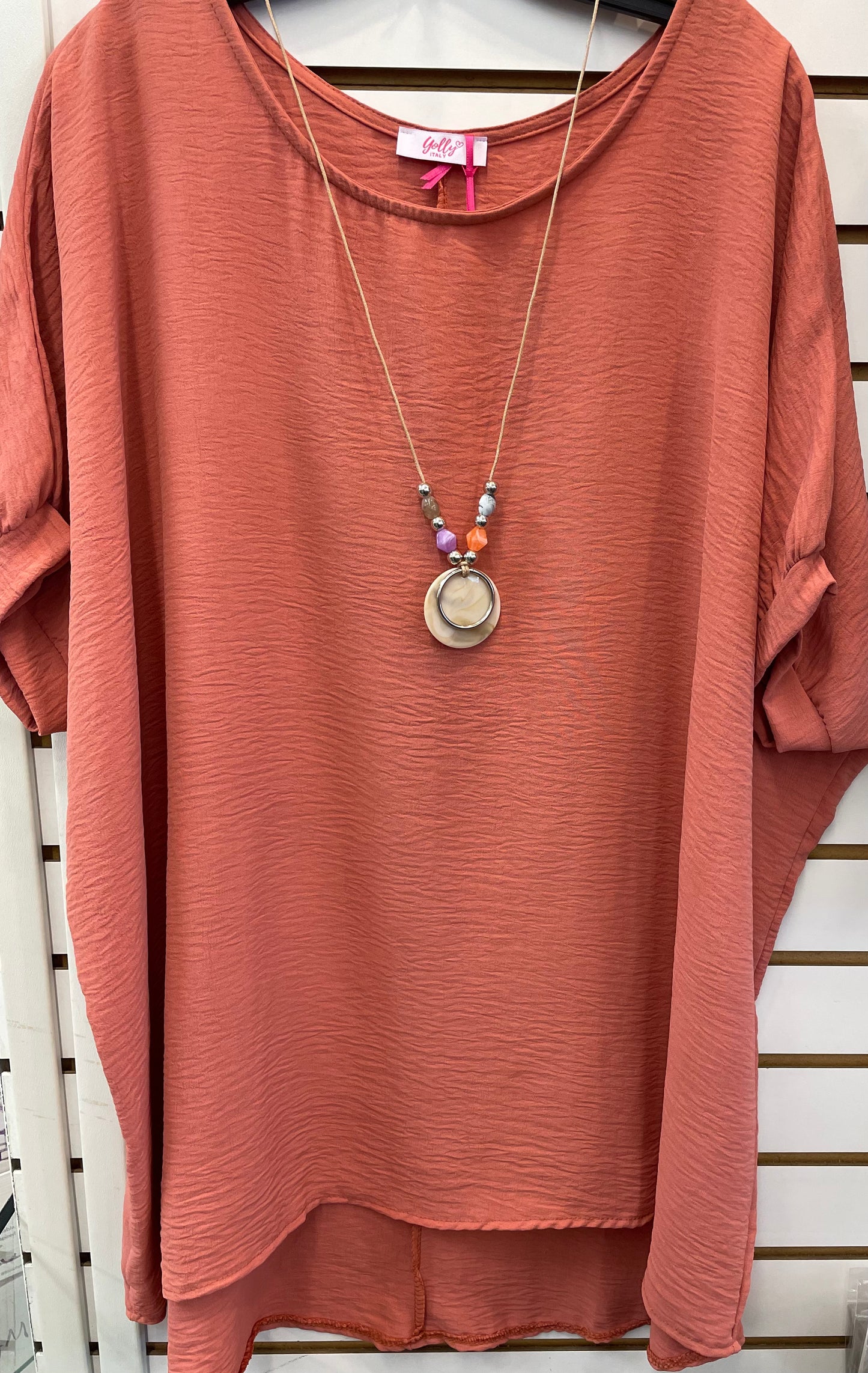 Yolly Tunic Top With Necklace