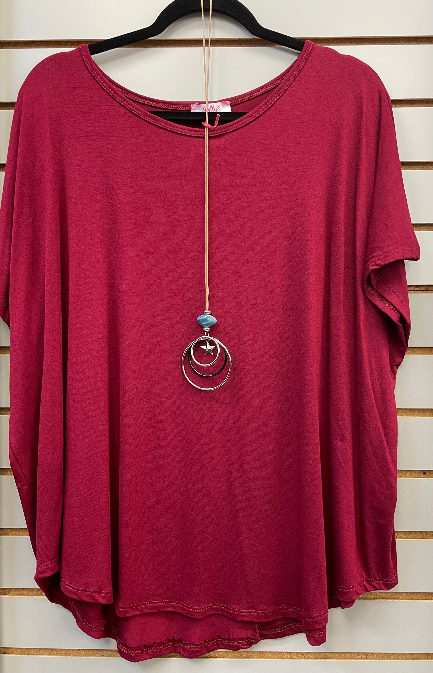 Yolly Woven Tee With Necklace
