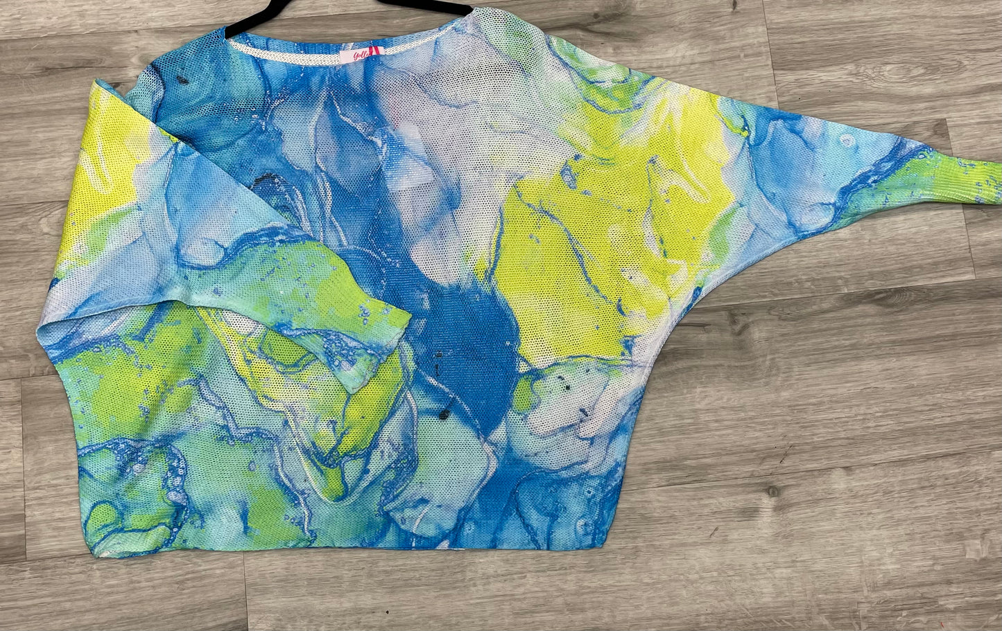 Yolly Color Swirl Top