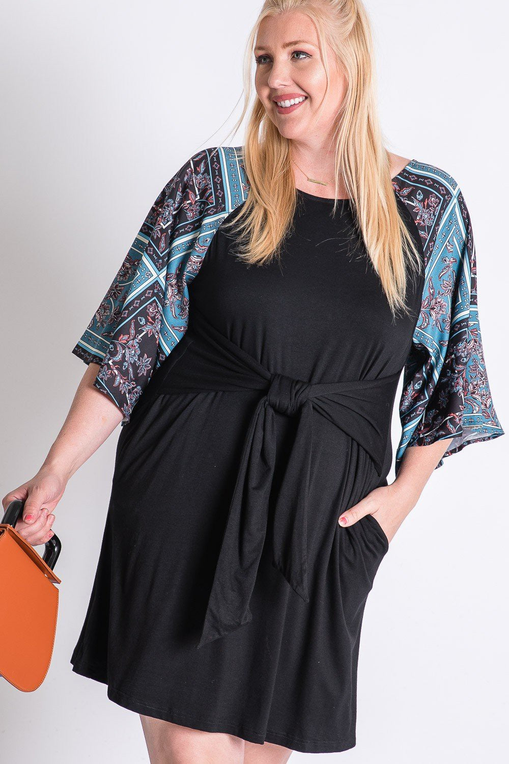 Davi & Dani Boho Contrast Tie Front Dress – The Clothing Loft Boutique