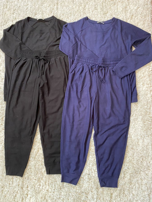 Zenana 2 Piece Jogger With DrawstringZenana polyester/rayon/spandex 2 piece jogger set with drawstring