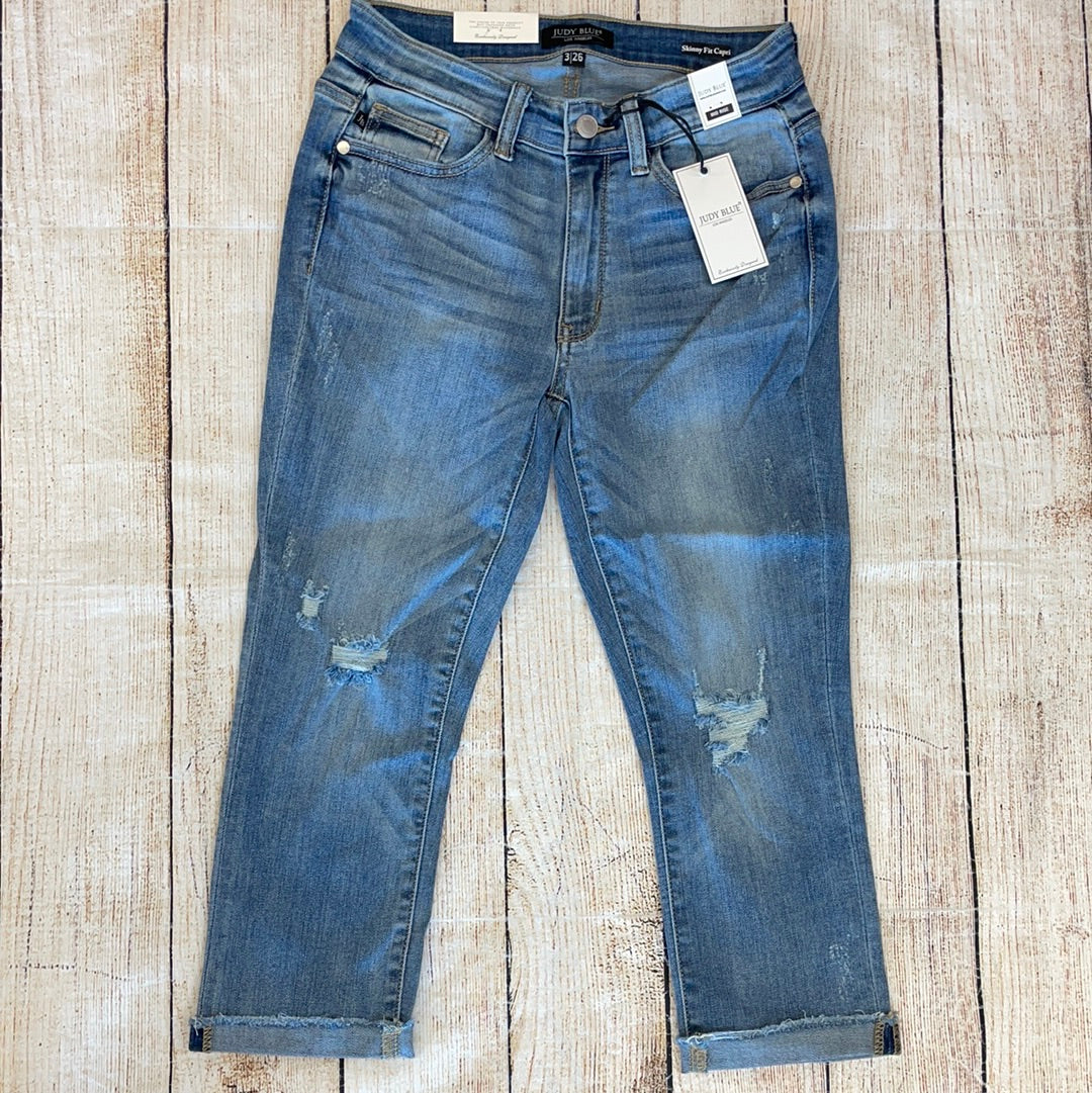 Judy Blue Mid-Rise Light Blue Capris