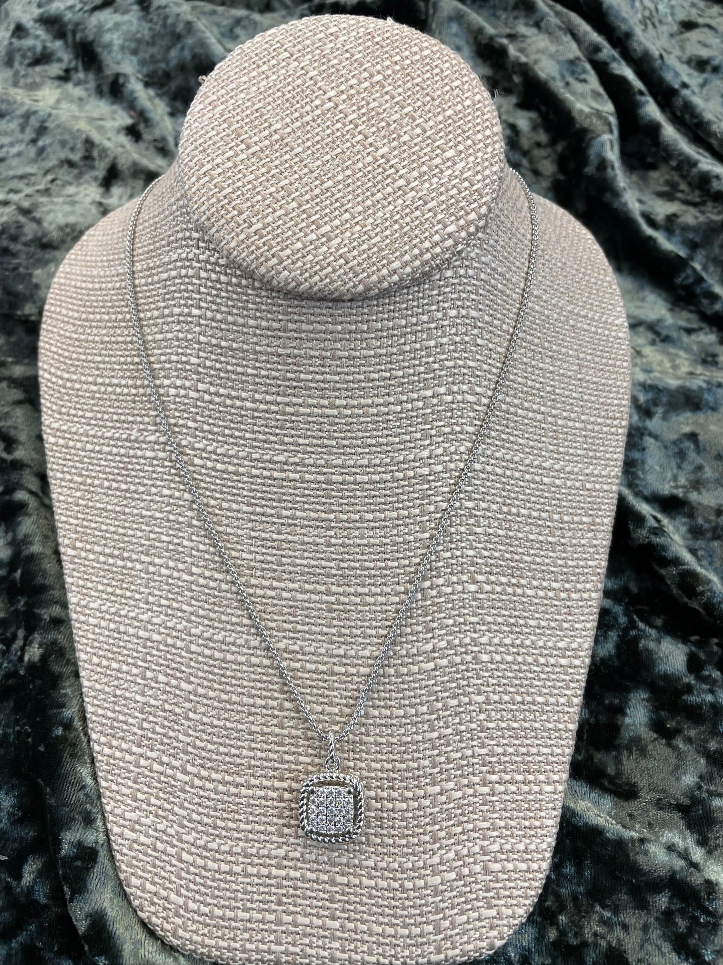 Joseph Anthony PE7911 Necklace