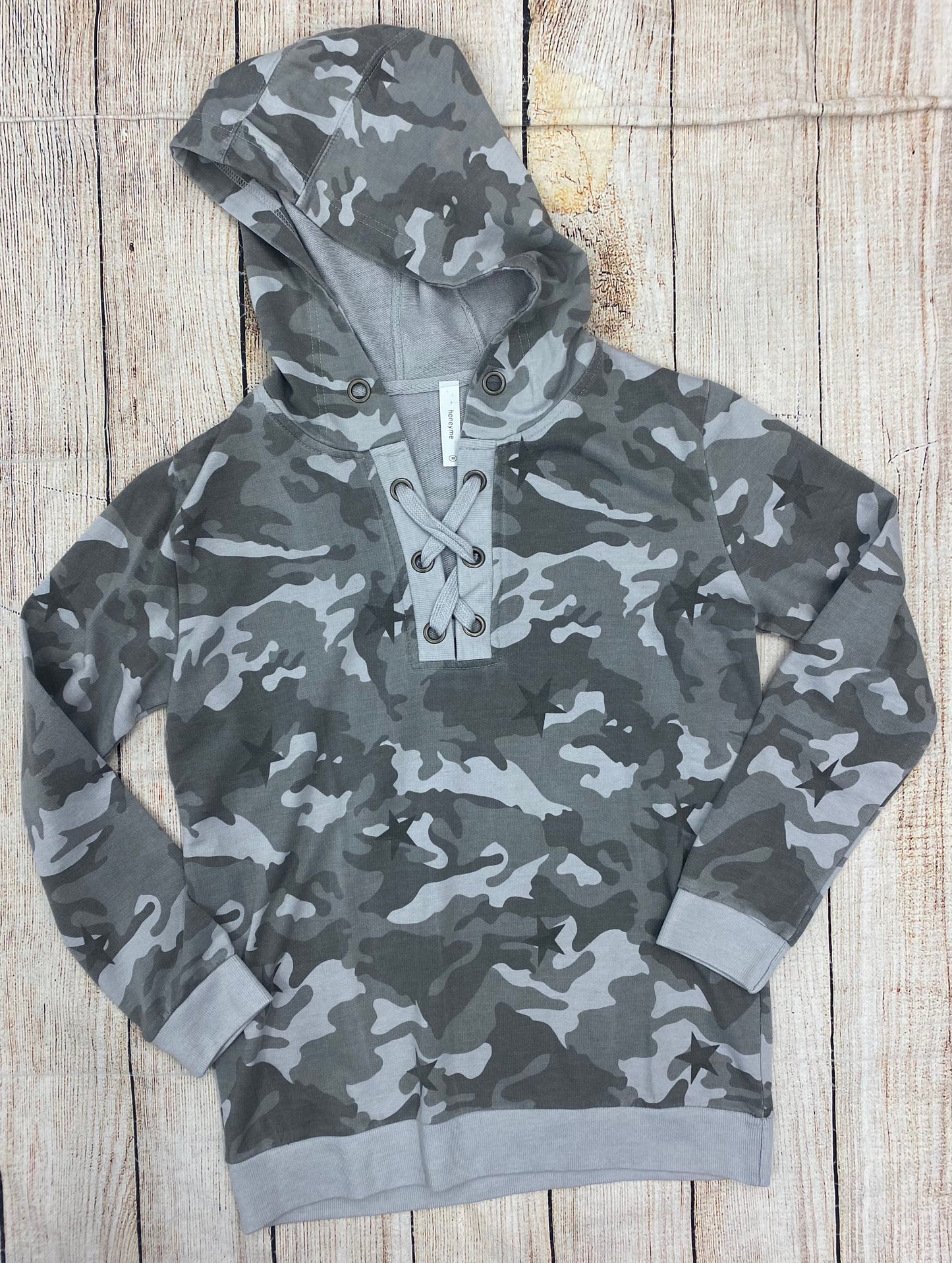 honeyme Criss Cross Camo Stars Hoodie